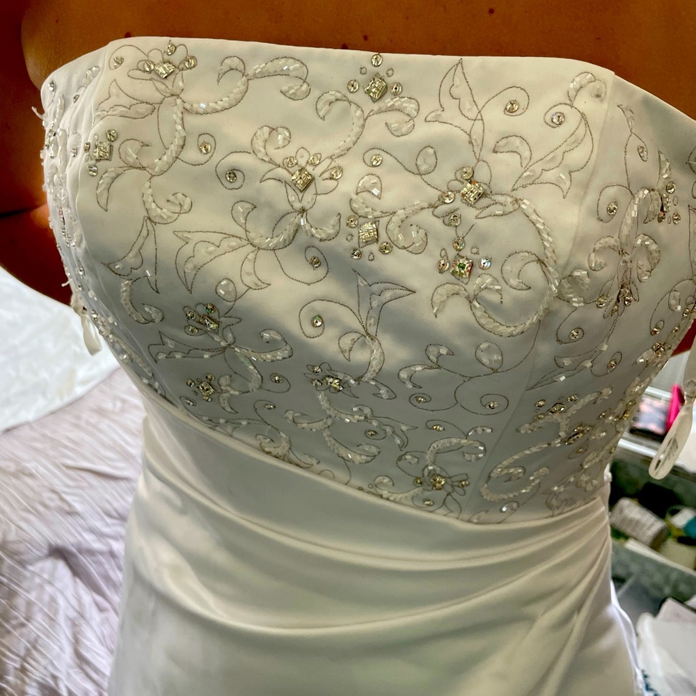 Vintage David’s bridal wedding dress